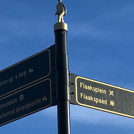 B&B In Karakteristieke Woning, Lytse Loane 5 Ee Ee Kültér fotó