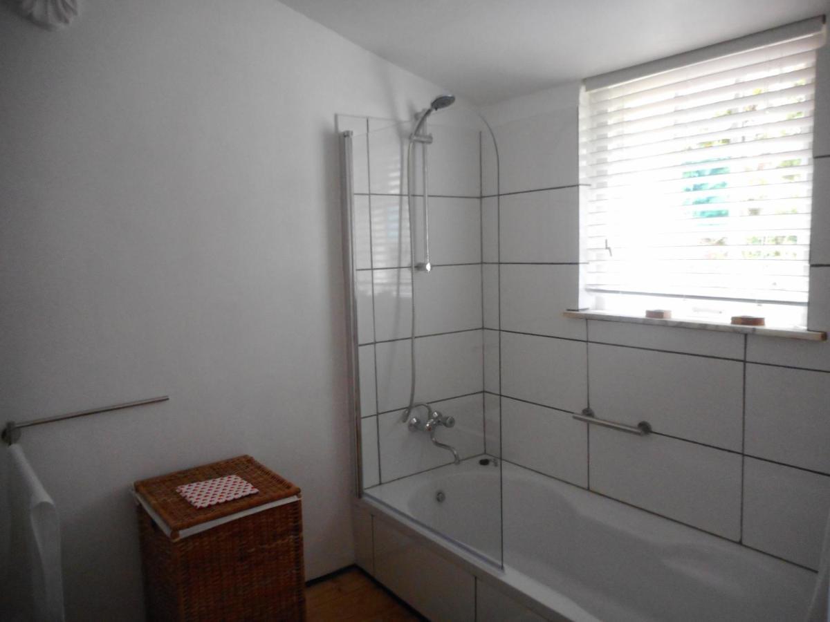 B&B In Karakteristieke Woning, Lytse Loane 5 Ee Ee Kültér fotó